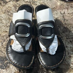Born black shoes, size 9 like new condition, worn once.